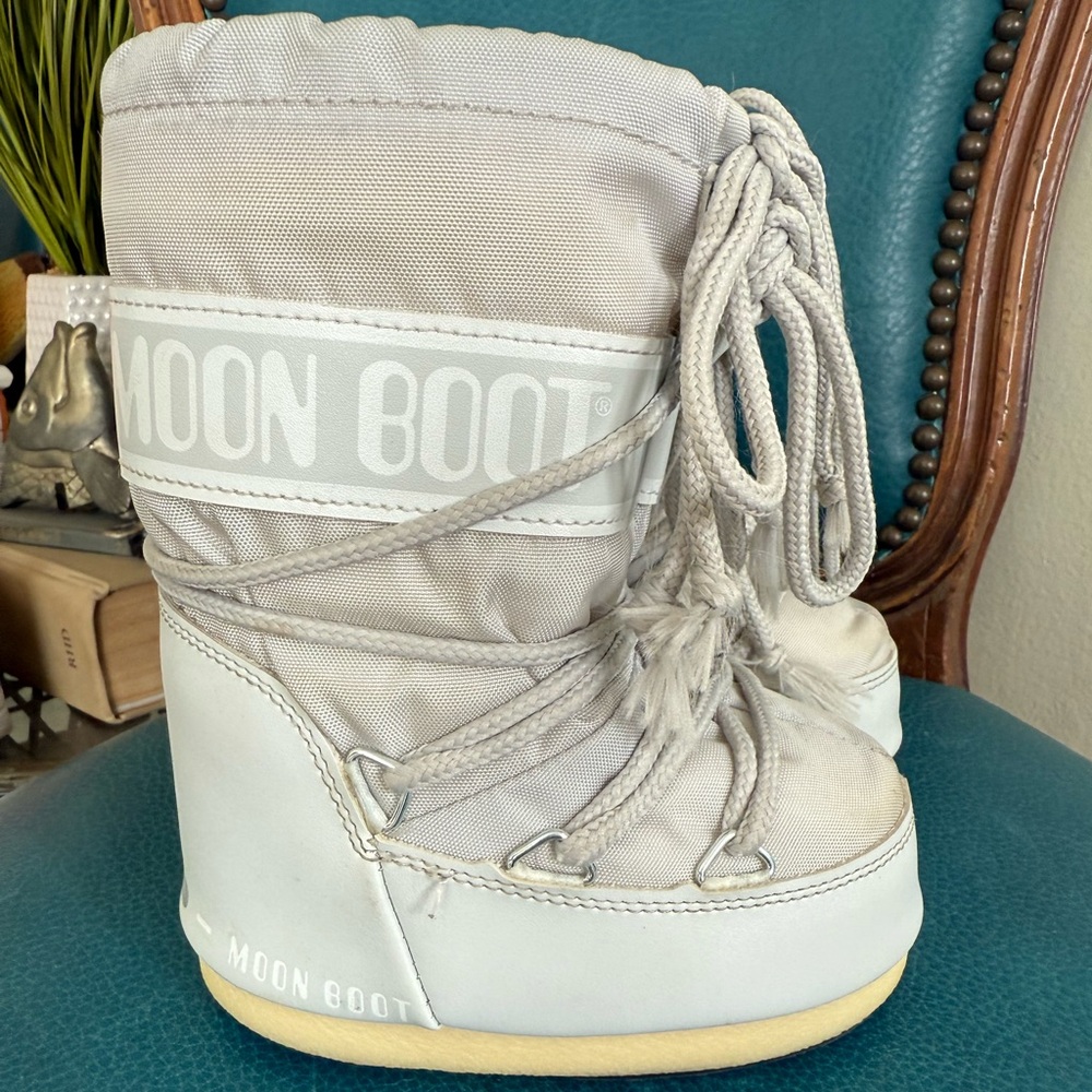 5 for $25 ⭐️ Icon Moon Boot Toddler